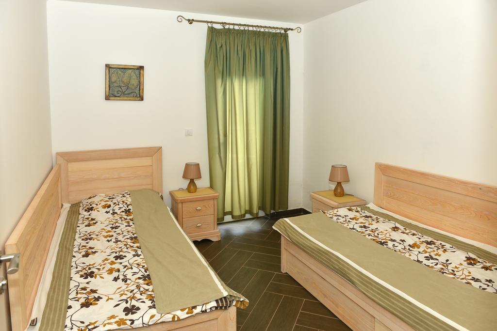 Apartments Kuljace Свети-Стефан Экстерьер фото